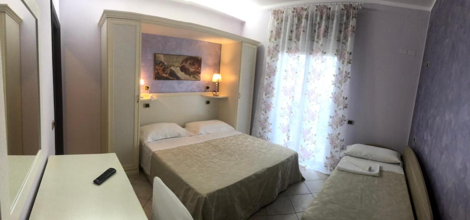 Pensione Degli Ulivi Porto SantʼElpidio Værelse billede